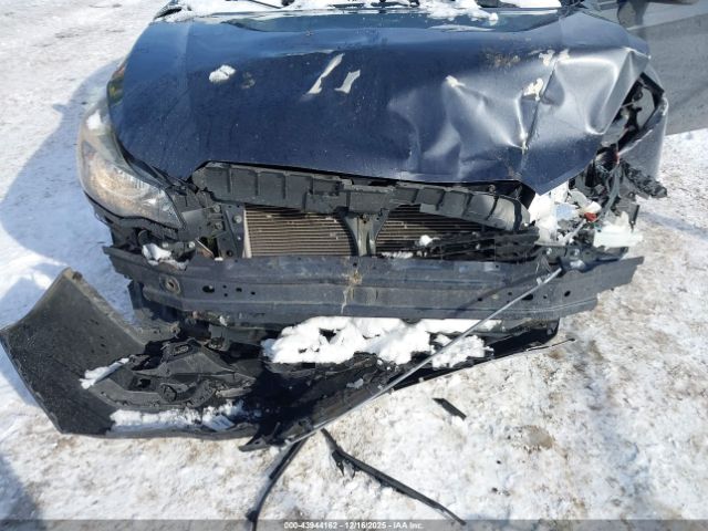 Subaru Impreza 2.0i Image 10