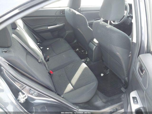 Subaru Impreza 2.0i Image 16