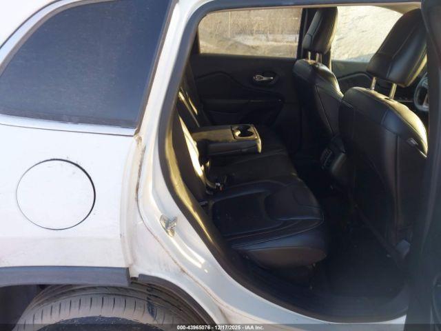 Jeep Cherokee Limited Image 9