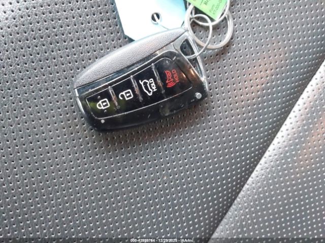 Hyundai SANTA FE 2.0t Image 14