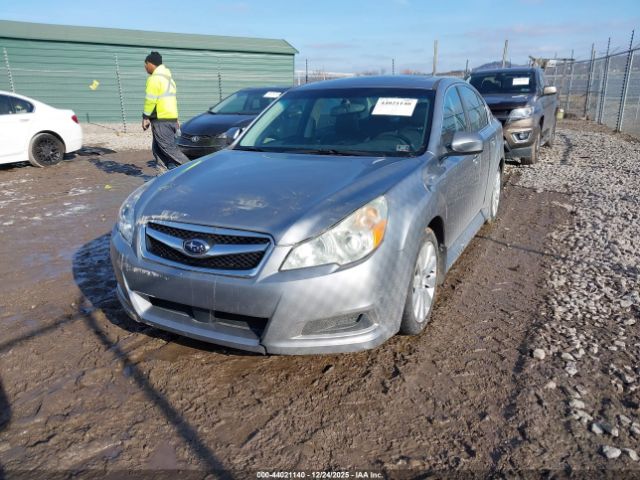 Subaru Legacy 2.5i Limited Image 3