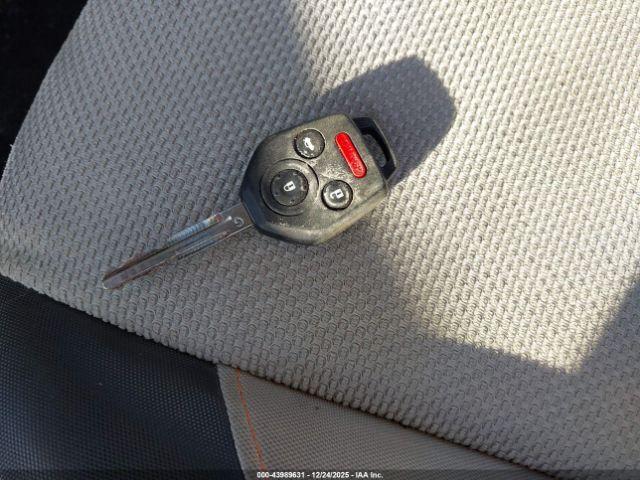 Subaru Crosstrek 2.0i Premium Image 8