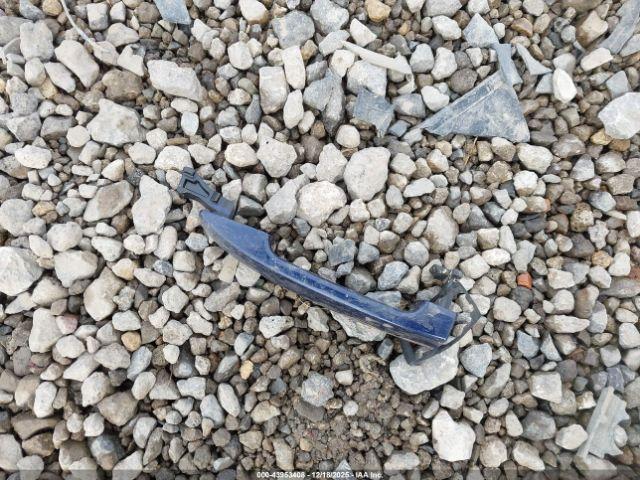 Subaru Outback 2.5i Limited Image 13