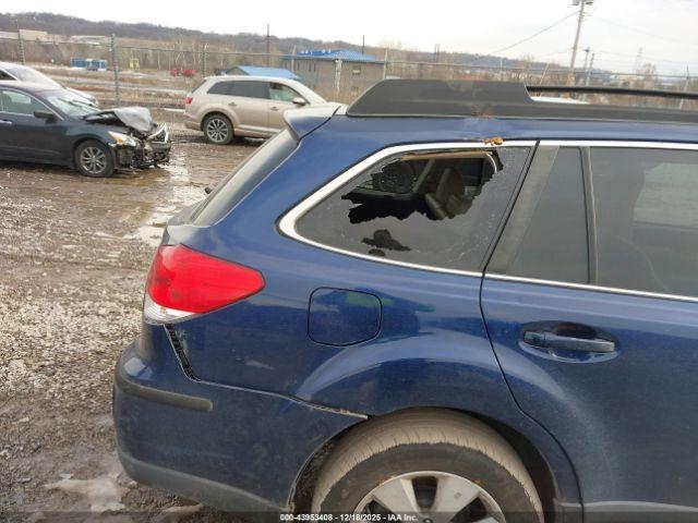 Subaru Outback 2.5i Limited Image 14