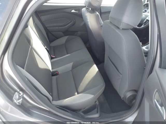 Ford Focus Se Image 16