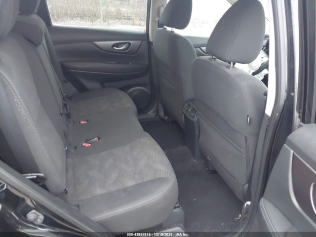 Nissan Rogue Sv Image 9