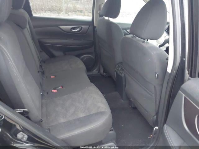 Nissan Rogue Sv Image 9