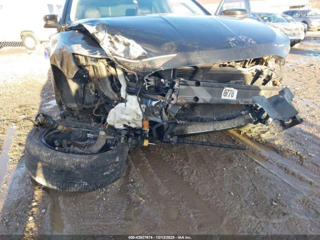 Ford Taurus Limited Image 8