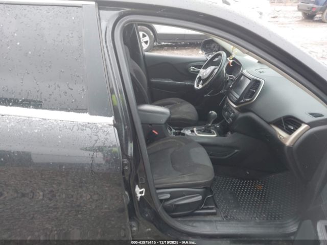 Jeep Cherokee Latitude Image 11