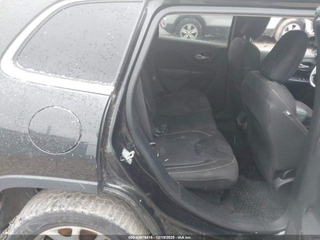 Jeep Cherokee Latitude Image 12