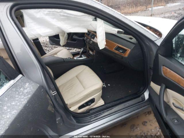 BMW 5 Series Xdrive Image 5