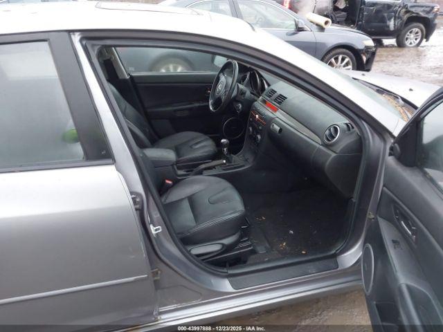 Mazda Mazda3 S Grand Touring Image 13