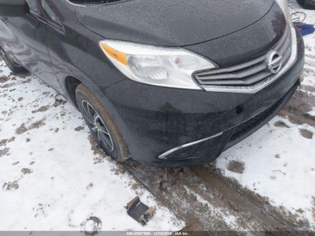 Nissan Versa Image 7