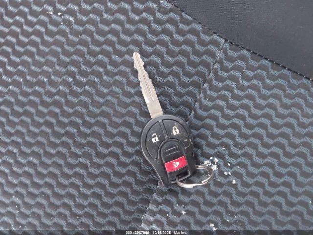 Nissan Versa Image 10