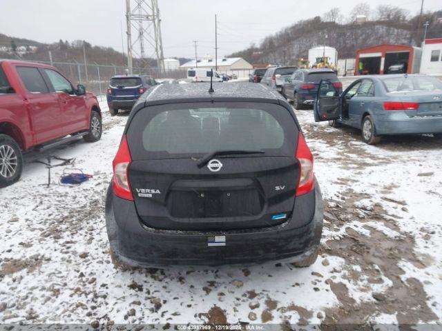 Nissan Versa Image 3