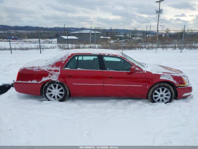 Cadillac DTS 1sd Image 14