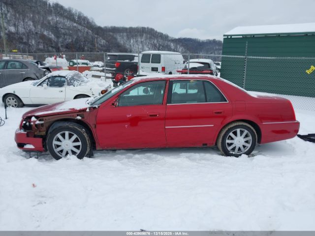 Cadillac DTS 1sd Image 2