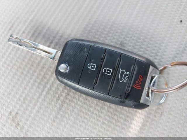 Kia Sorento Lx Image 8