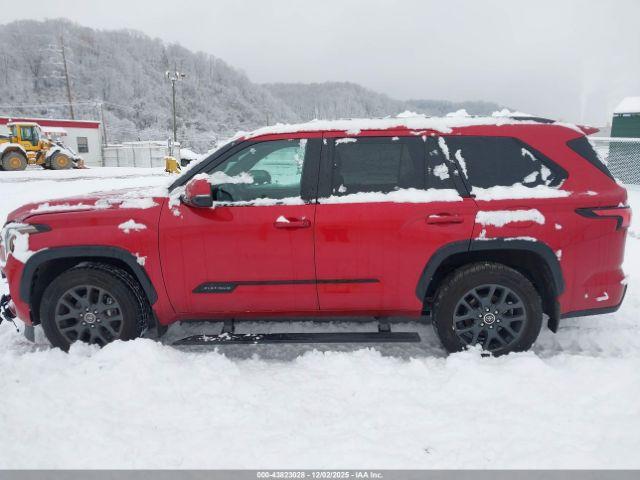 Toyota Sequoia Platinum Image 13