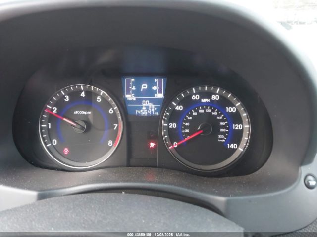 Hyundai ACCENT Se Image 8