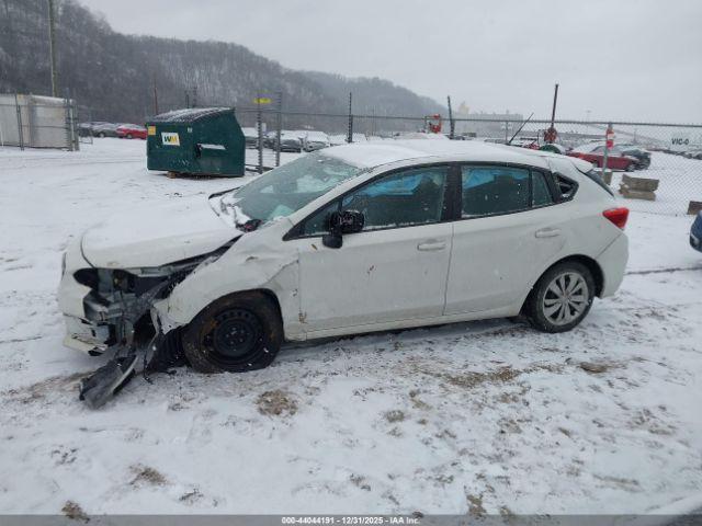 Subaru Impreza Base 5-door Image 17
