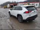 Toyota RAV4 Xle Premium Image 3