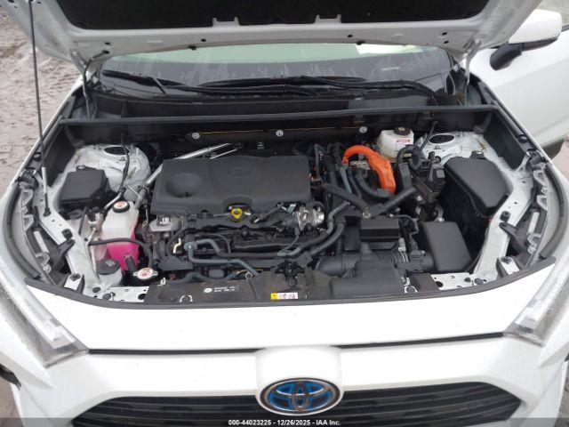 Toyota RAV4 Xle Premium Image 16