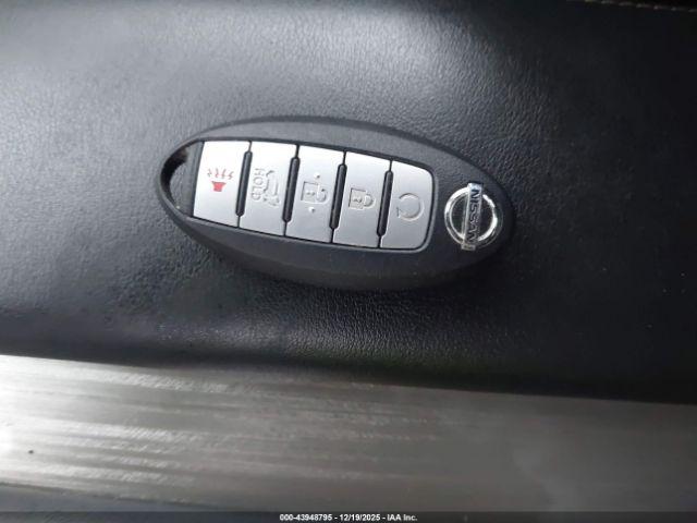 Nissan Murano Platinum Image 16