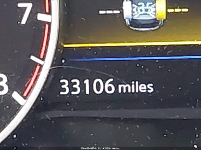 Nissan Murano Platinum Image 15