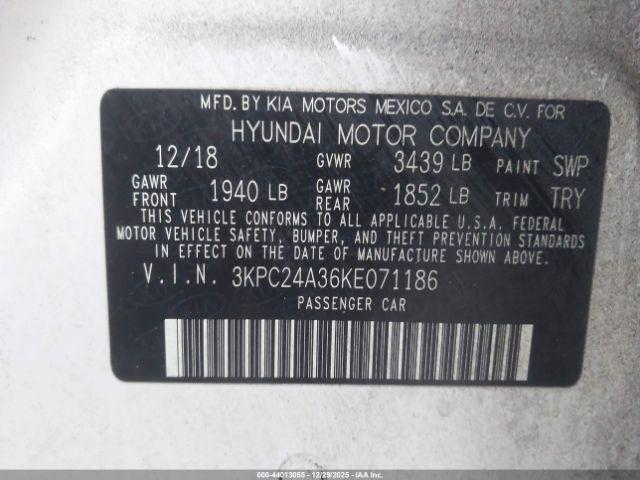 Hyundai ACCENT Se Image 2