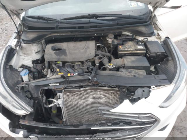 Hyundai ACCENT Se Image 7