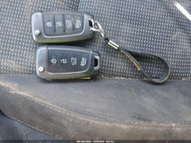 Hyundai ACCENT Se Image 6