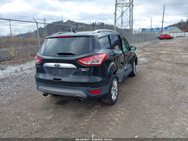 Ford Escape Titanium Image 4
