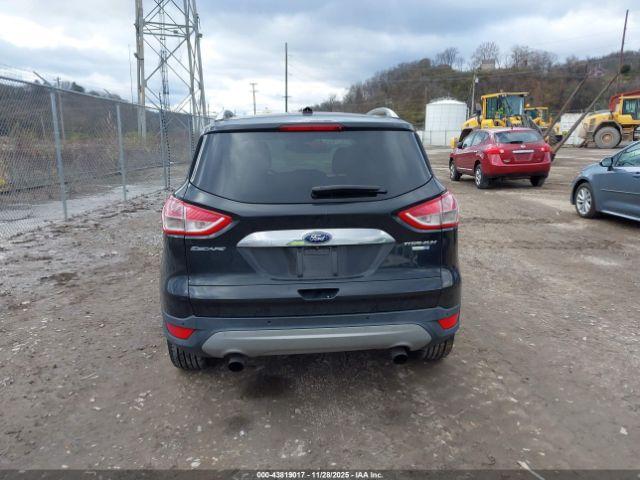 Ford Escape Titanium Image 9