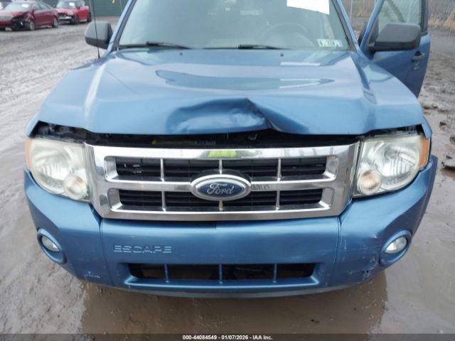 Ford Escape Xlt Image 8