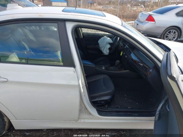 BMW 3 Series Image 12