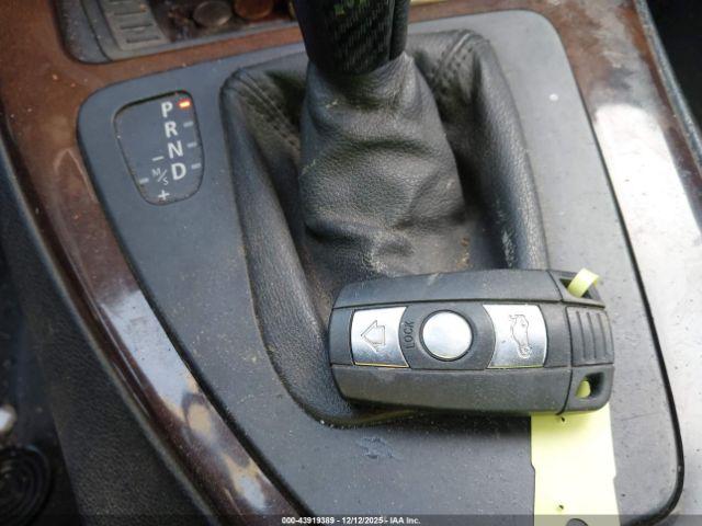 BMW 3 Series Image 11