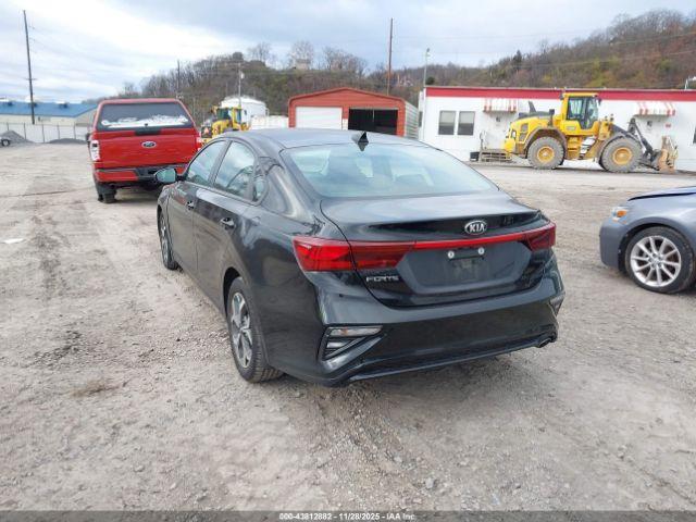 Kia Forte Lxs Image 13
