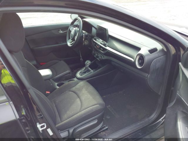 Kia Forte Lxs Image 11