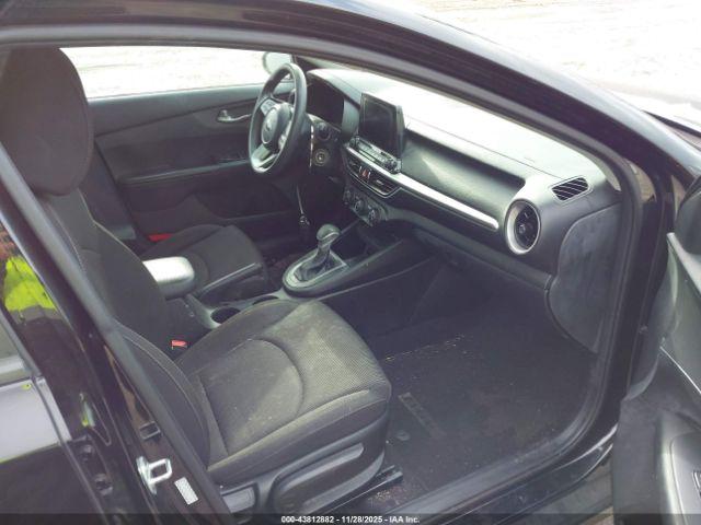 Kia Forte Lxs Image 11