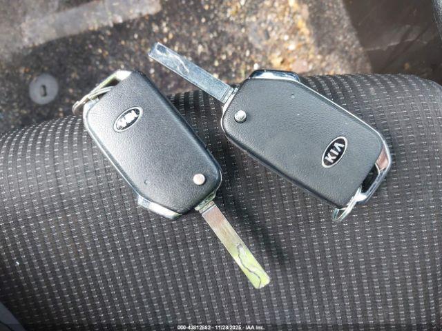 Kia Forte Lxs Image 14