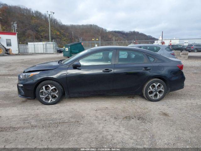 Kia Forte Lxs Image 9