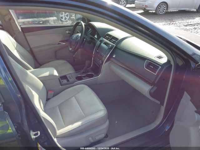 Toyota Camry Xle Image 14