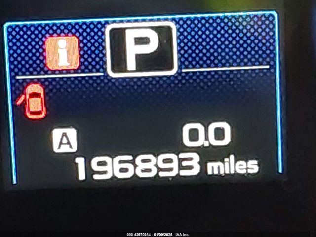 Subaru Legacy 2.5i Limited Image 12