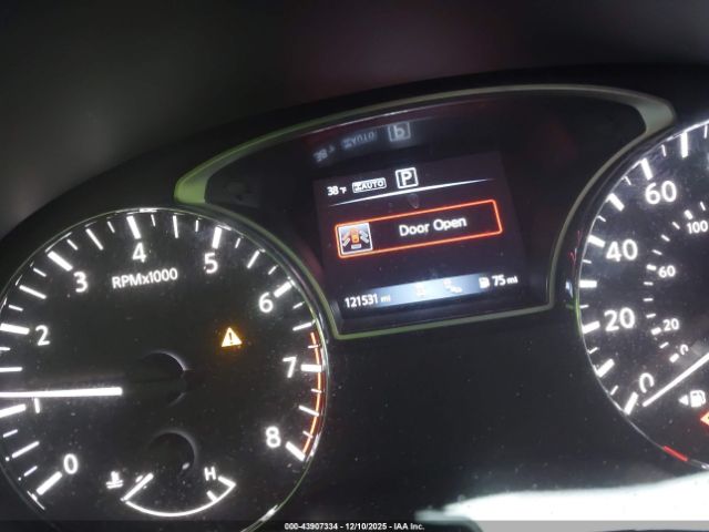 Nissan Pathfinder Sl Image 3