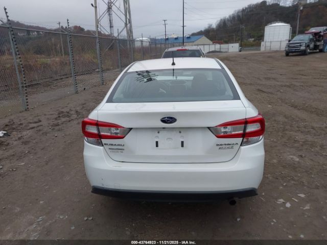 Subaru Impreza 2.0i Image 14