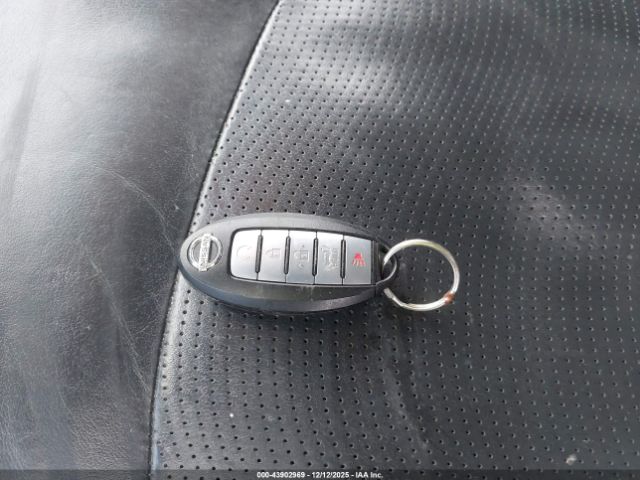 Nissan Armada Platinum Image 11