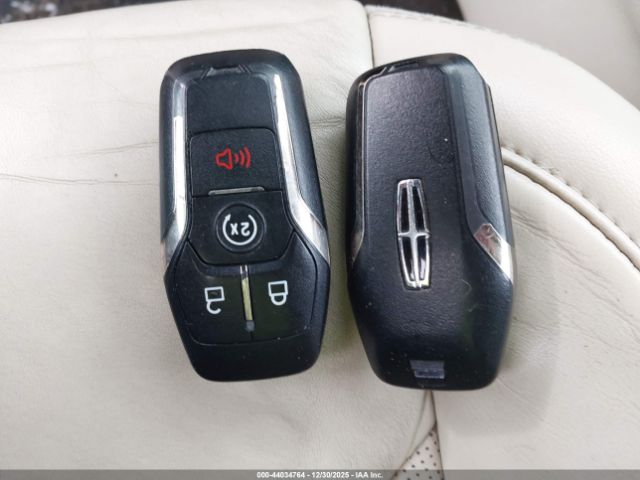 Lincoln MKC Image 10