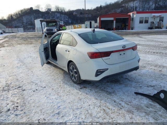 Kia Forte Lxs Image 6