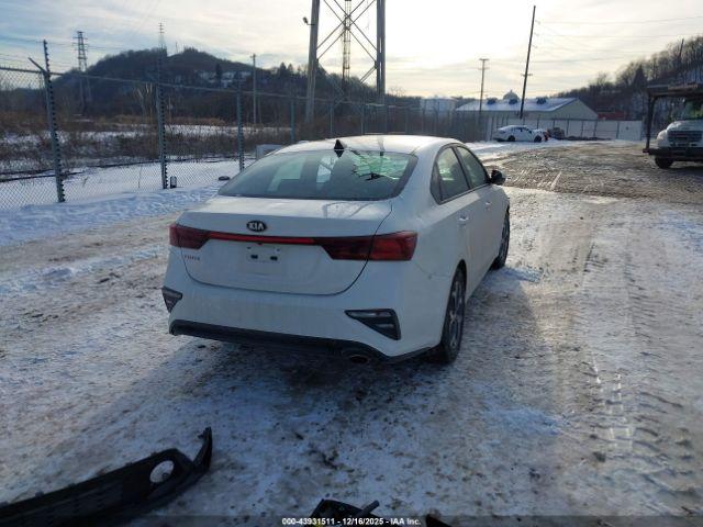 Kia Forte Lxs Image 8